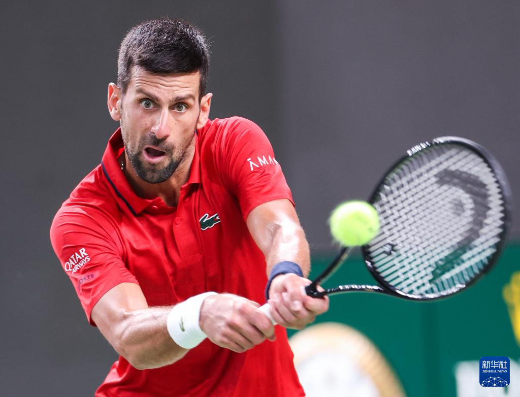 網(wǎng)球——上海大師賽：焦科維奇晉級四強